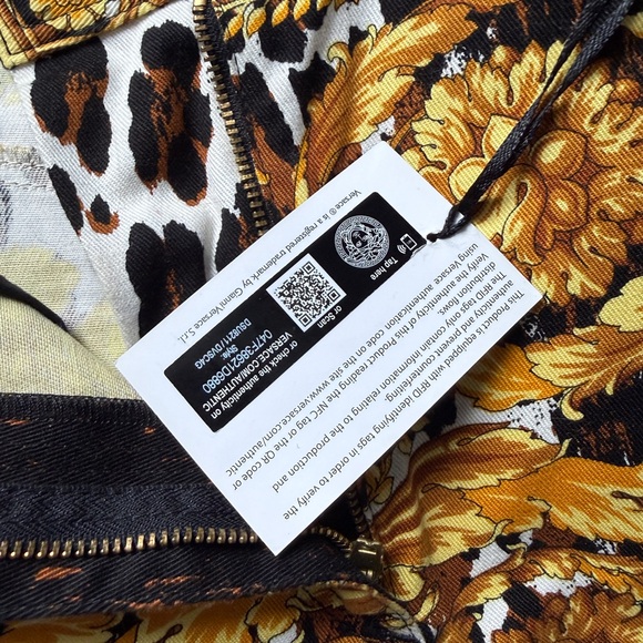 Versace tribute wild baroque SS 1992 collection jeans - Picture 4 of 12